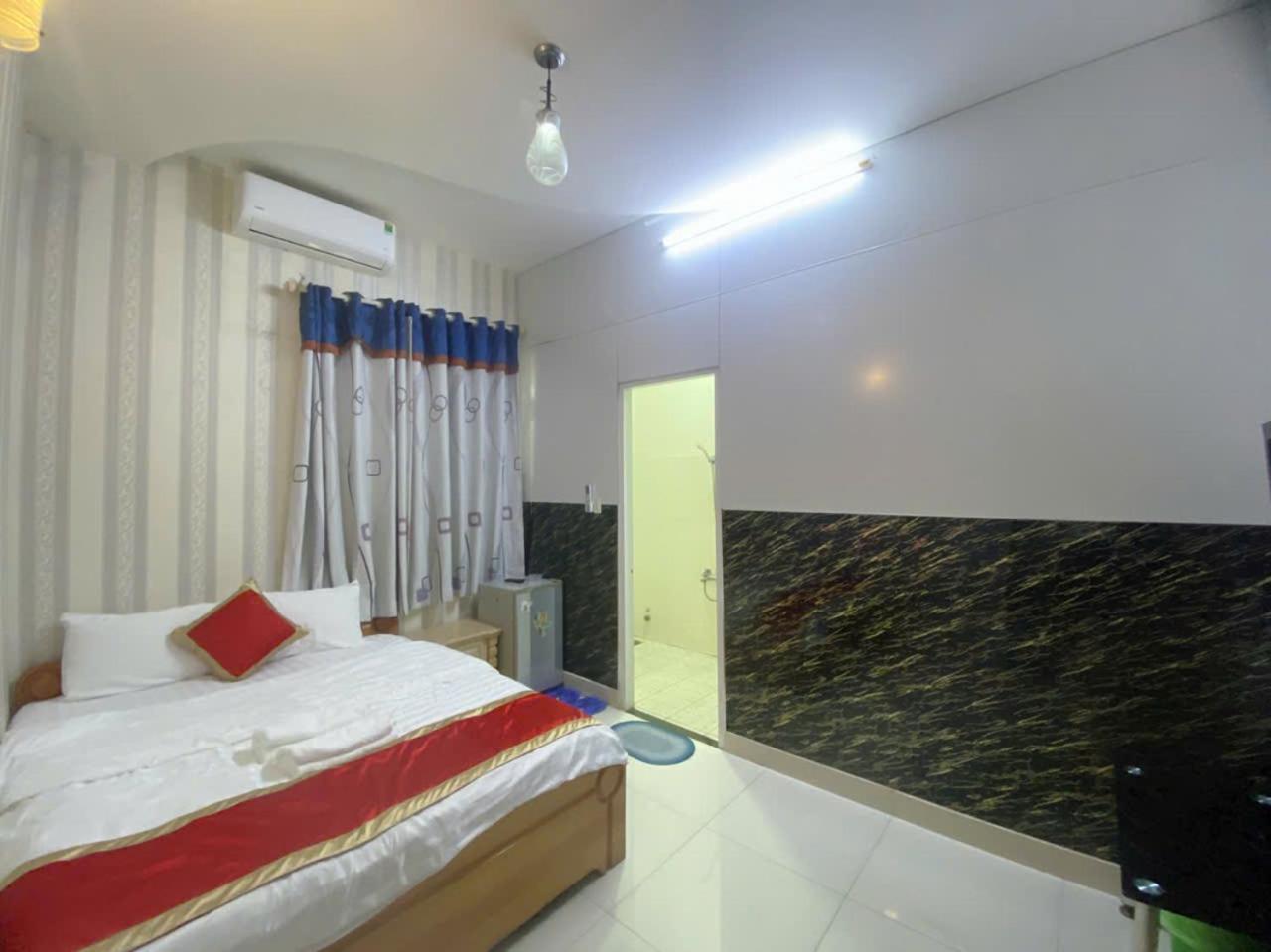 Lucky Hotel Ho Chi Minh City Exterior photo